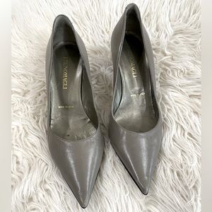 Bruno Magli Made in Italy Grey/Taupe Leather Pumps (US 7)